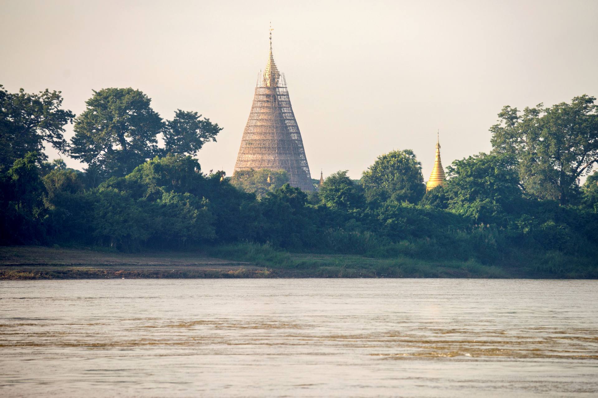 Schifffahrt von Mandalay nach Bagan